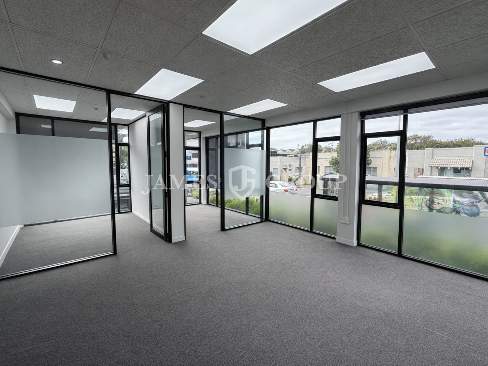 High Profile Epsom Office With 5 Consulting Rooms