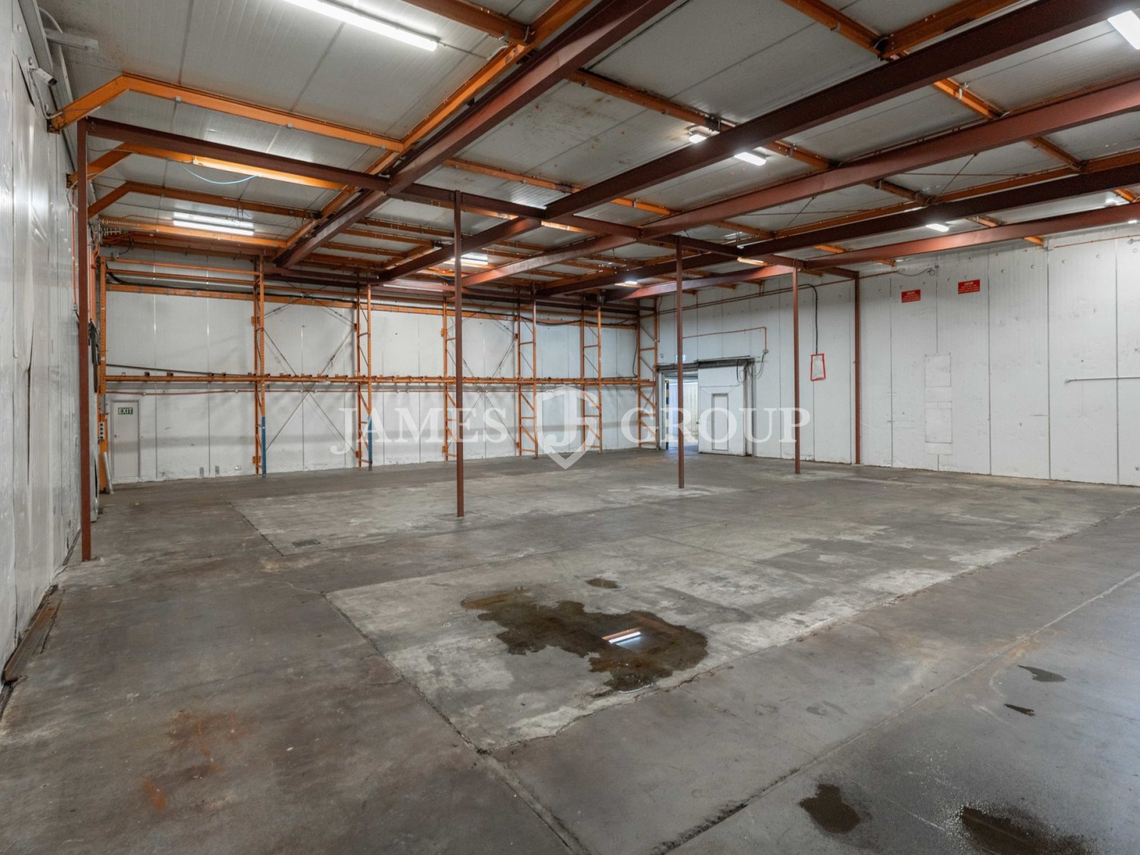 3,802m² Chilled Facility In Prime Penrose