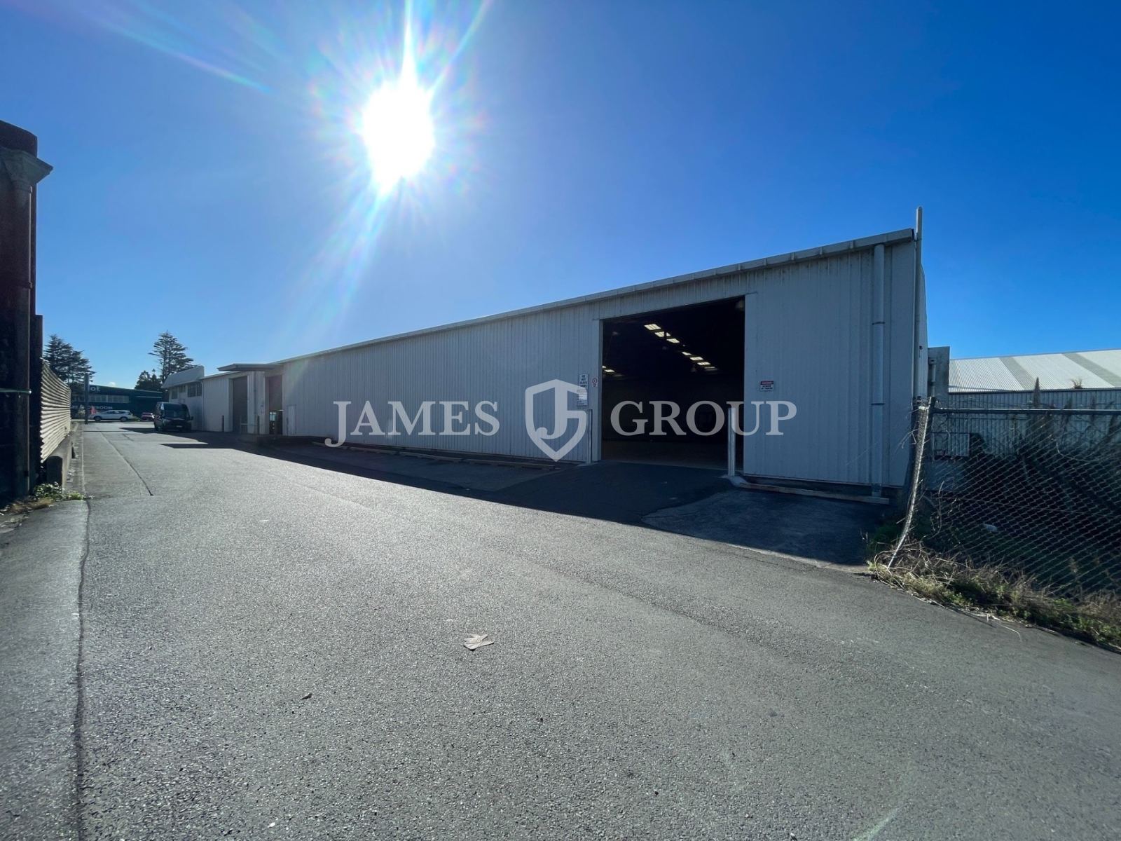 Prime Motorway Access W Massive Power | 1,640m²