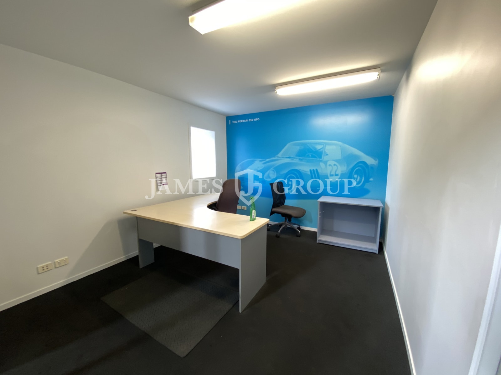 1450m² High Profile Building & Yard