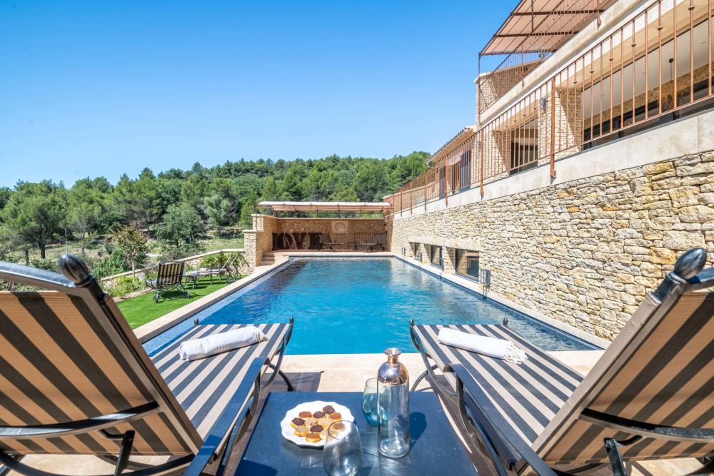 Photographs of Mas La Vue Royale villa in Provence - Image 14 of 45