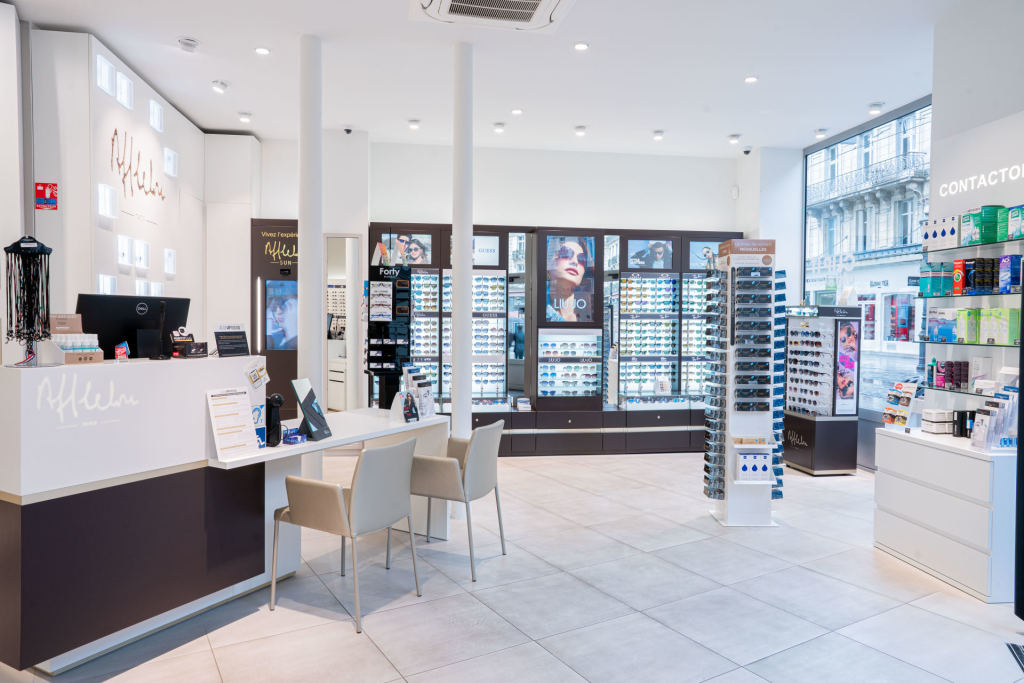 Magasin Opticien 21 rue de la République 45000 ORLÉANS intérieur