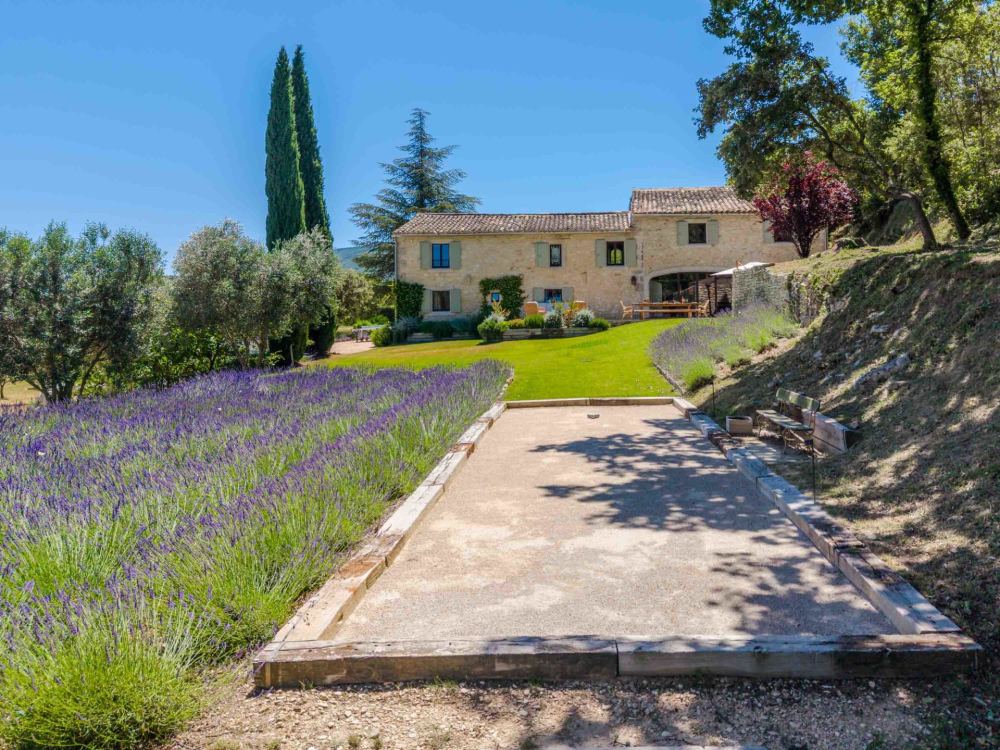 Photographs of Mas des Secrets villa in Provence - Image 30 of 47