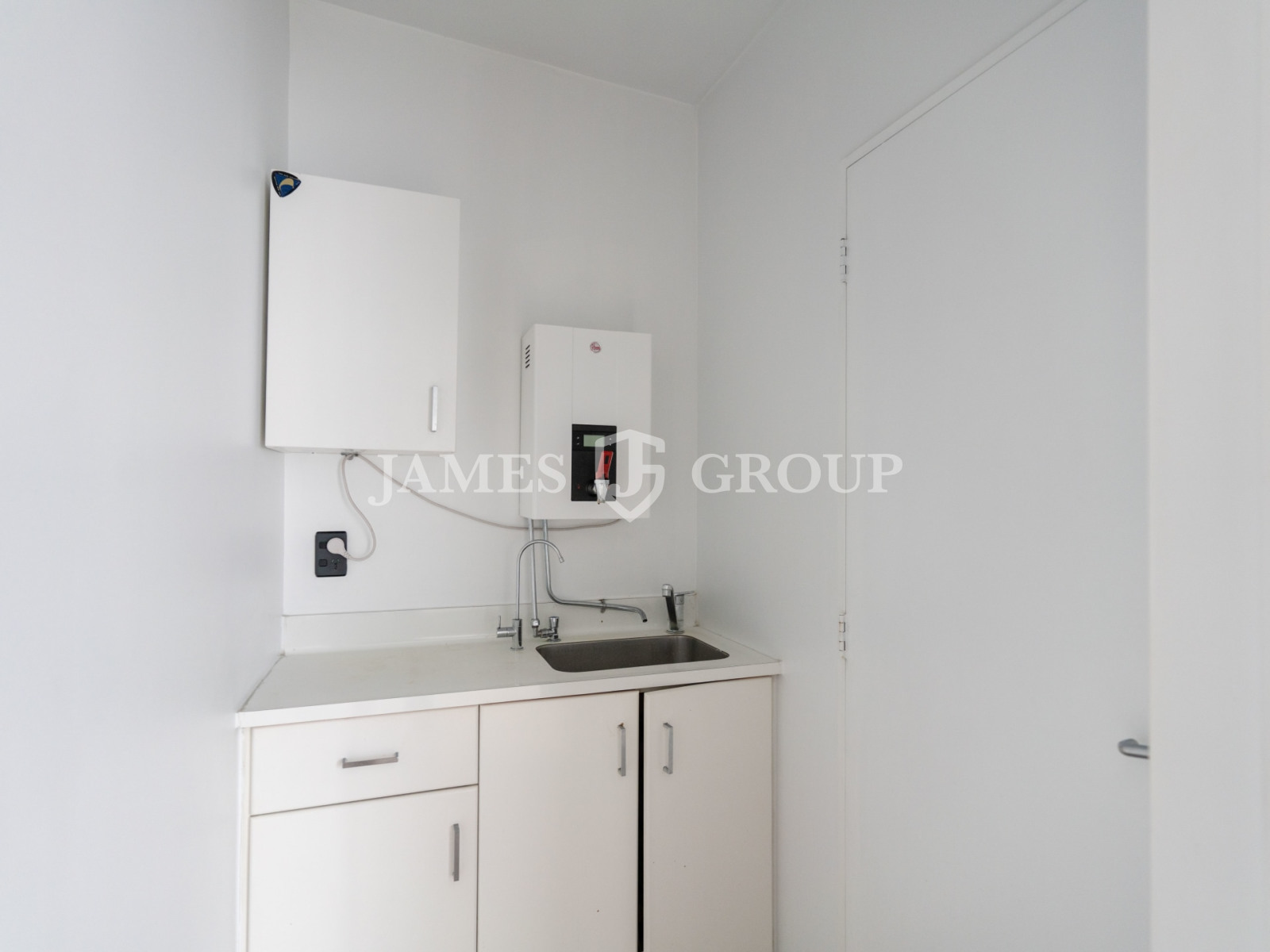 Versatile Parnell Office
