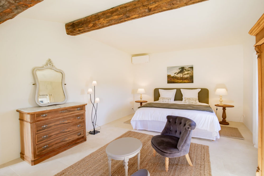 Photographs of Bastide du Baron villa in Provence - Image 40 of 50