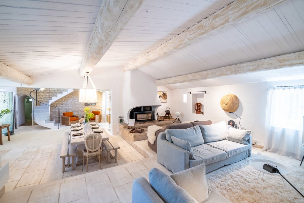 Photographs of Mas la Gineste villa in Provence - Image 16 of 46