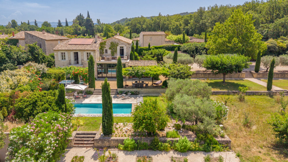 Photographs of New! Mas du Trésor villa in Provence - Image 16 of 35