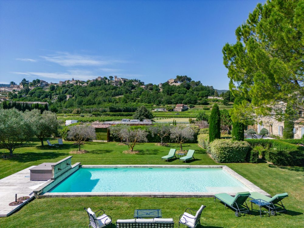 Photographs of Mas du Real villa in Provence - Image 16 of 36