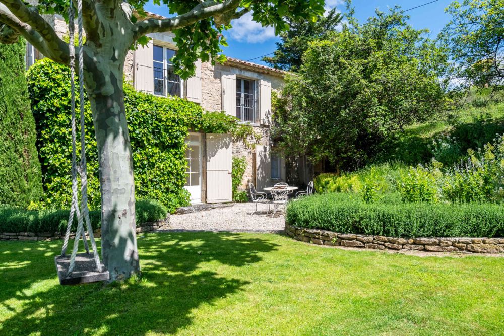 Photographs of Les Vignes villa in Provence - Image 4 of 46