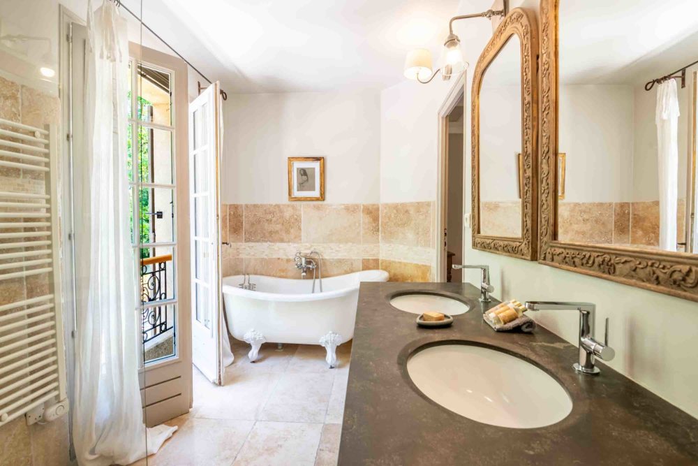 Photographs of Le Mas de Gancel villa in Provence - Image 29 of 41