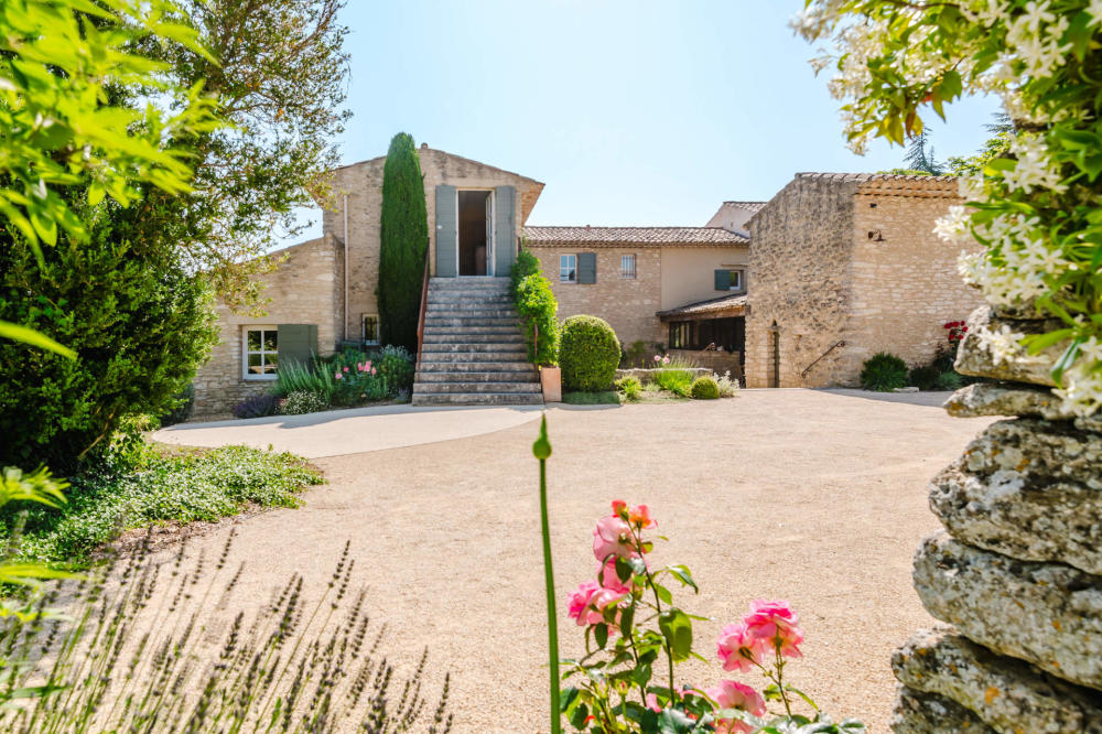 Photographs of Mas Ambre villa in Provence - Image 6 of 51