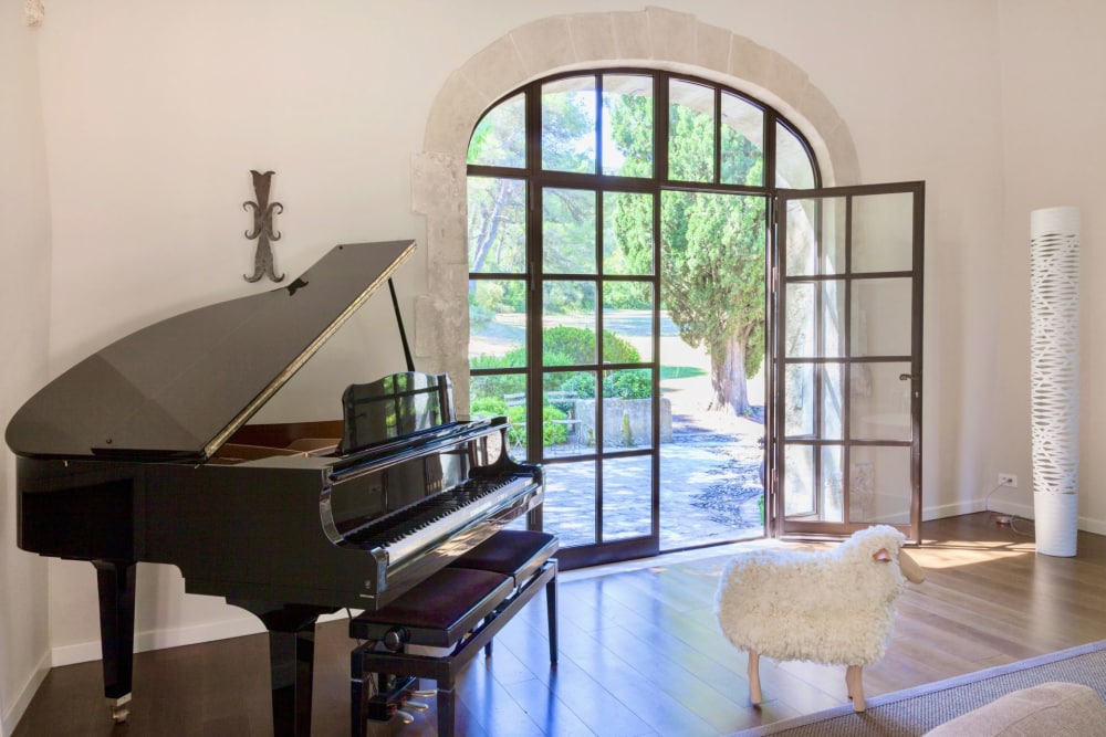 Photographs of Mas la Calade villa in Provence - Image 9 of 38