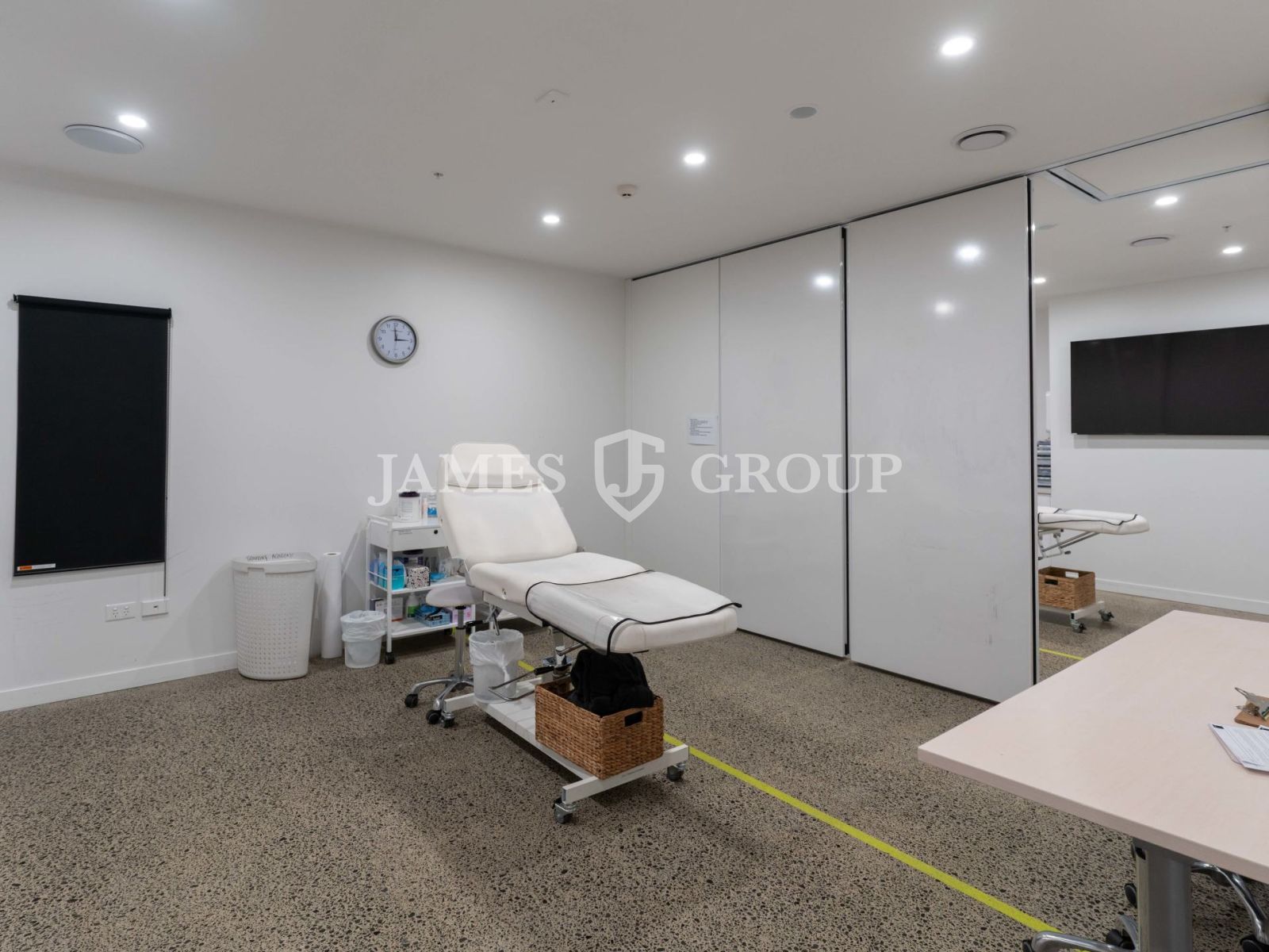 Rare High-quality Turnkey Clinic Opportunity