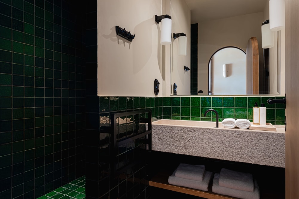 Photographs of La Bastide des Collines villa in Provence - Image 17 of 51