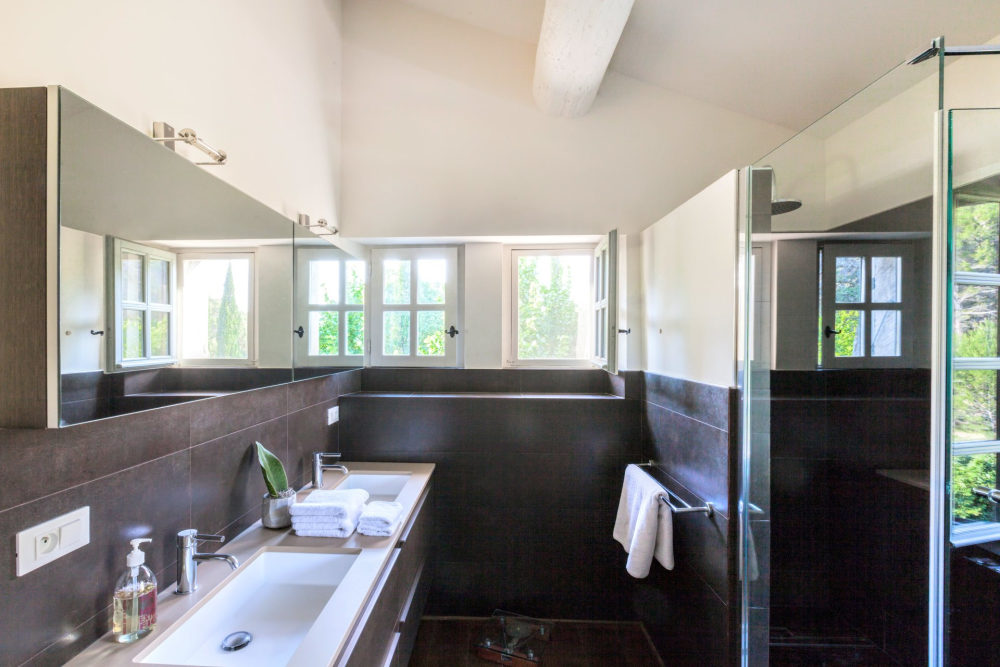 Photographs of Mas la Calade villa in Provence - Image 20 of 38