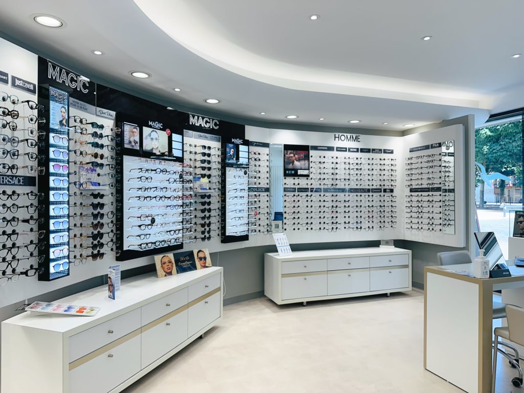 Magasin Opticien 57 rue Faidherbe 62200 BOULOGNE-SUR-MER intérieur