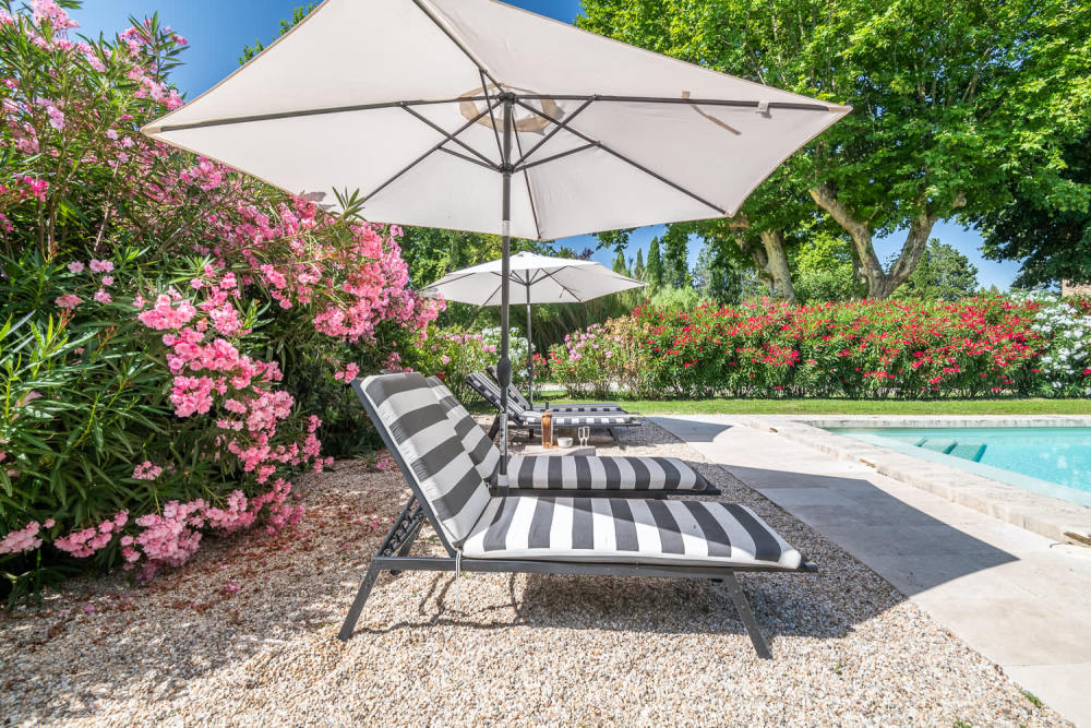 Photographs of Mas de la Sorgue villa in Provence - Image 22 of 45