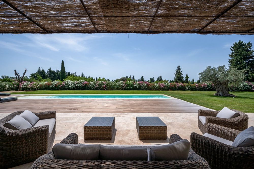 Photographs of Mas des Alizées villa in Provence - Image 13 of 33