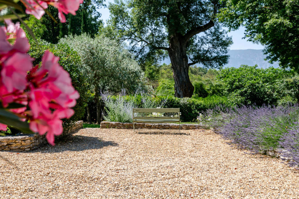 Photographs of Mas de la Plume villa in Provence - Image 26 of 39