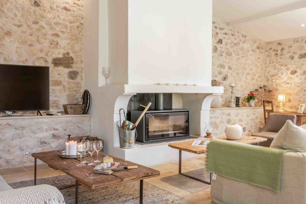 Photographs of La Farinette villa in Provence - Image 8 of 33