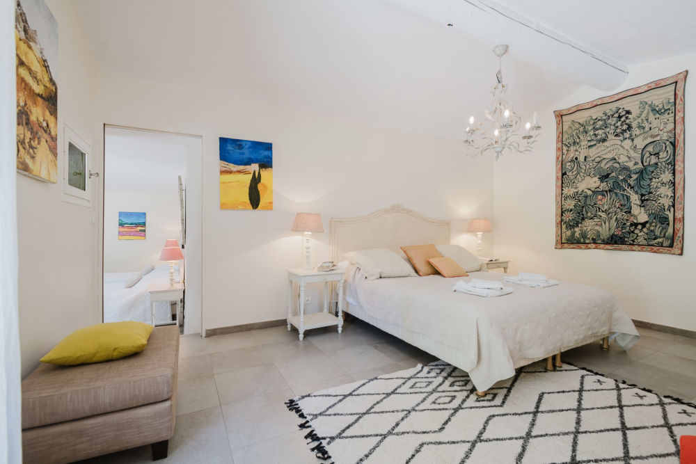 Photographs of Mas des Nénuphars villa in Provence - Image 38 of 54