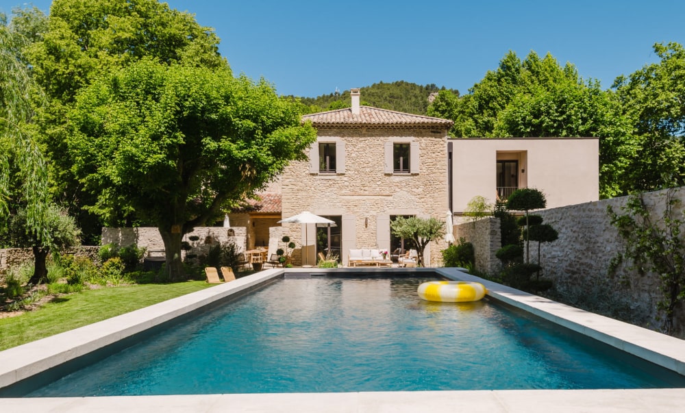 Photographs of Mas Cristal villa in Provence - Image 1 of 44