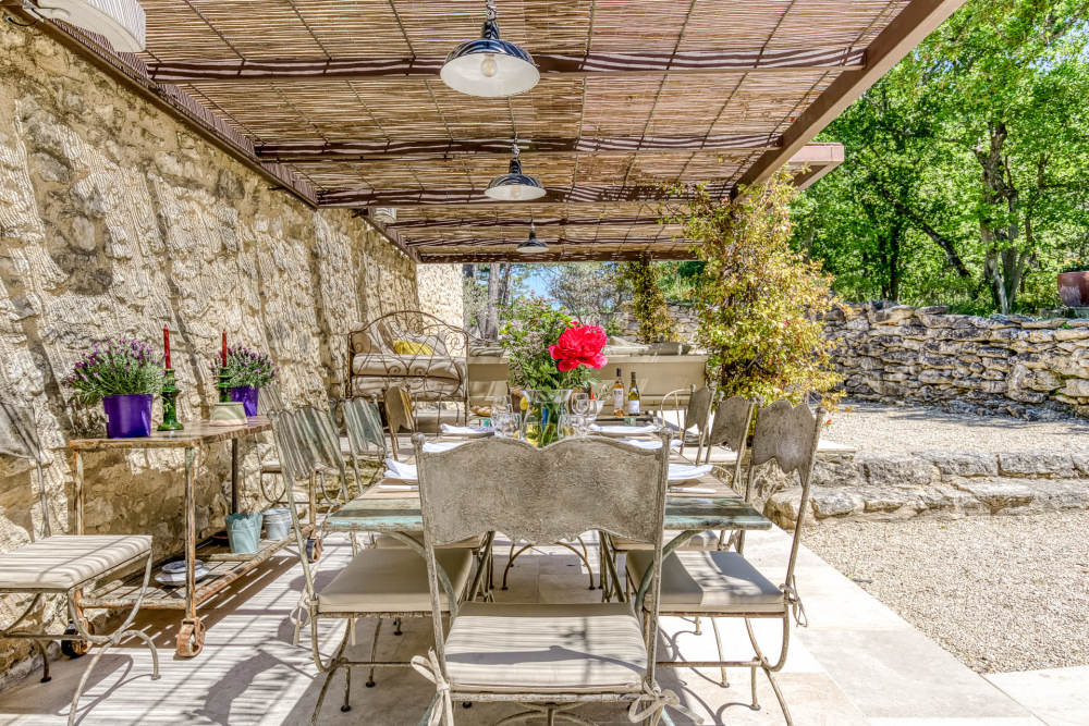 Photographs of Le Mas des Amandiers villa in Provence - Image 28 of 41