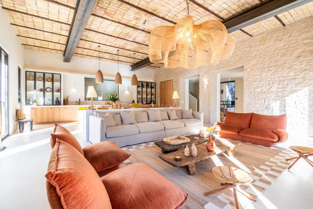Photographs of Mas Cristal villa in Provence - Image 3 of 44