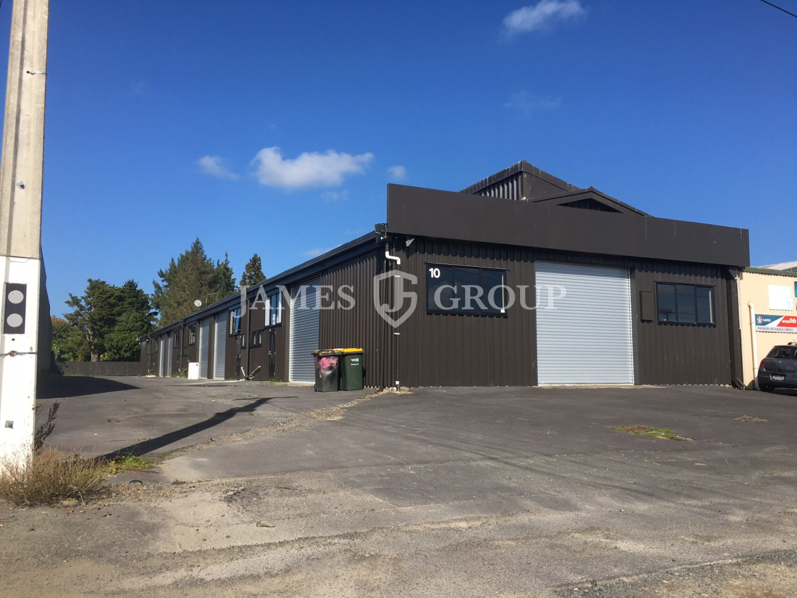 Affordable 122m² Industrial Unit