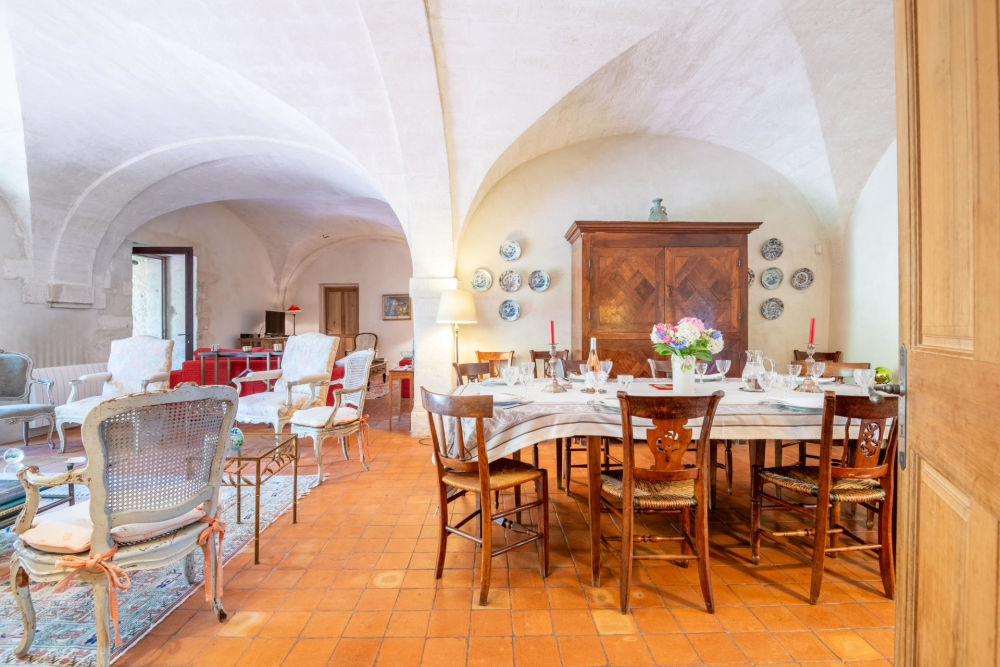 Photographs of Mas de Montolivet villa in Provence - Image 9 of 42