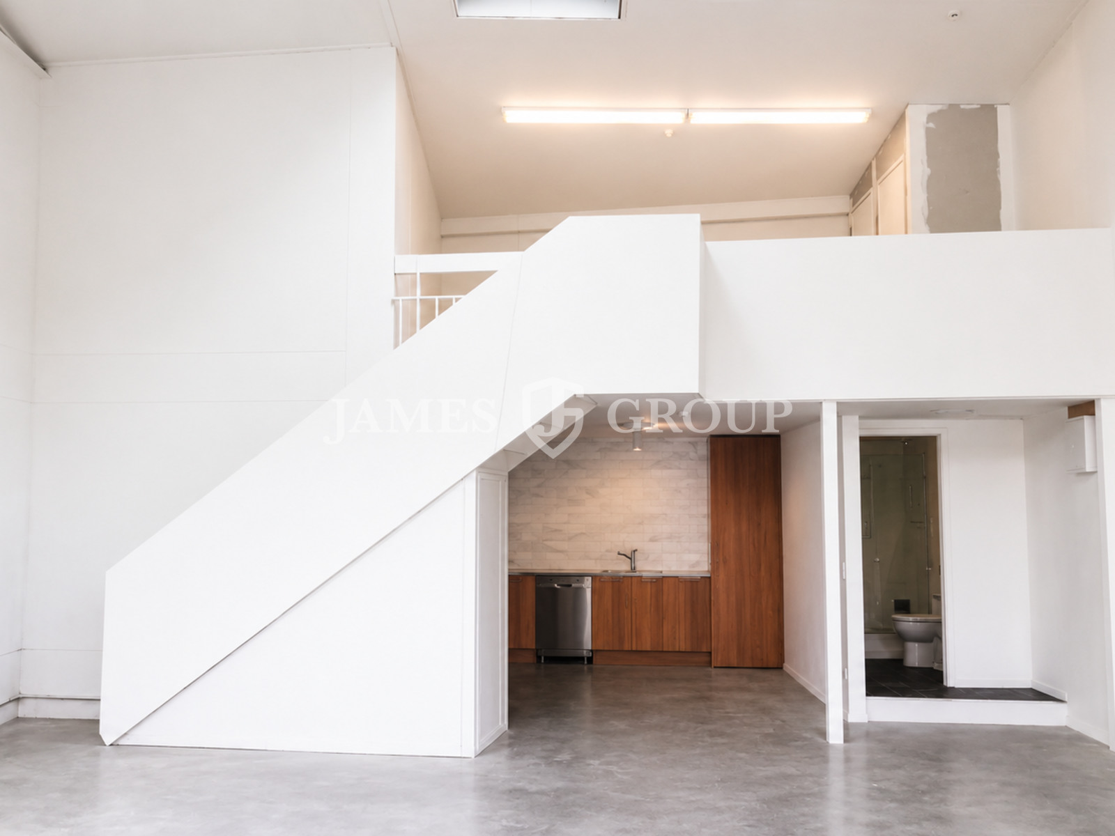 Versatile High Stud Character Space