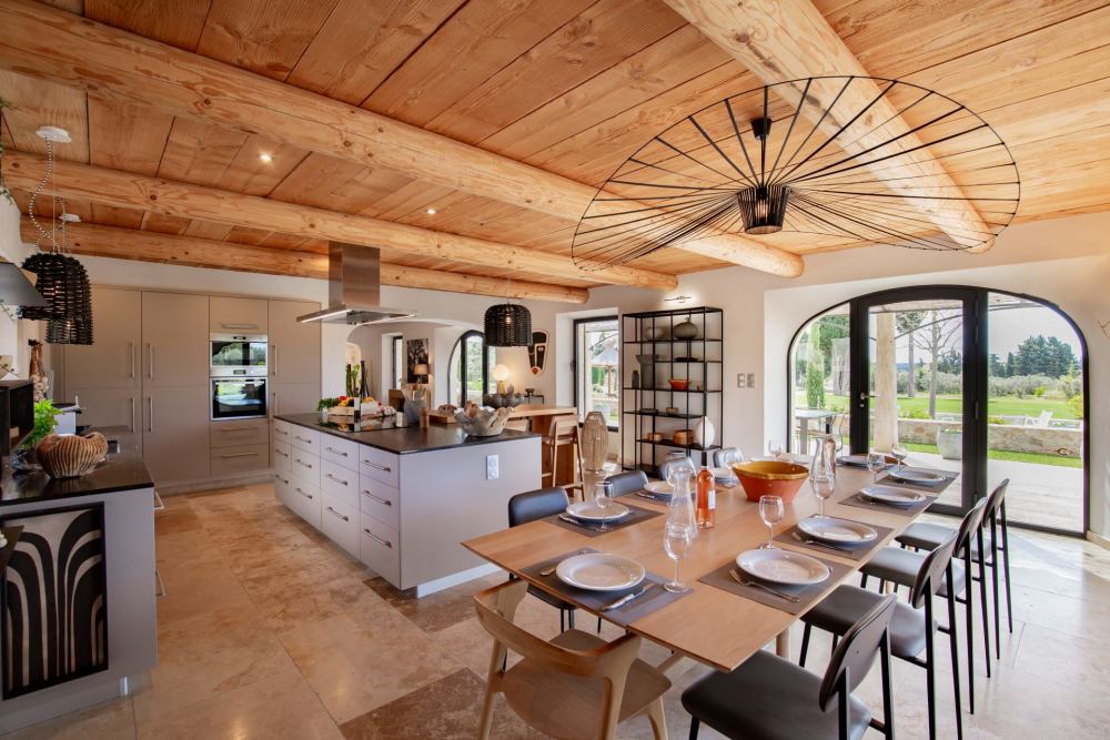 Photographs of Mas Helios villa in Provence - Image 5 of 44