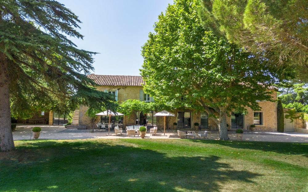 Photographs of Mas des Splendeurs villa in Provence - Image 4 of 53