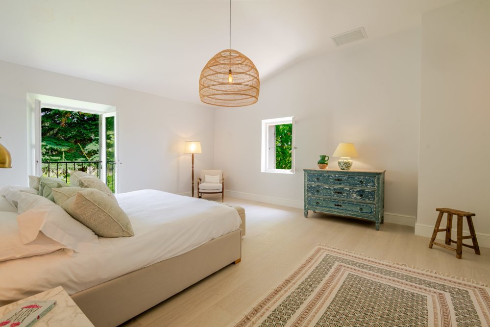 Photographs of Mas des Splendeurs villa in Provence - Image 22 of 53