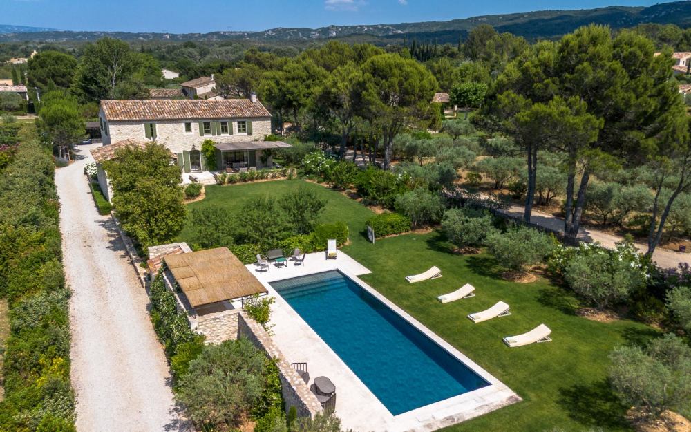 Photographs of Mas des Agapanthes villa in Provence - Image 1 of 41
