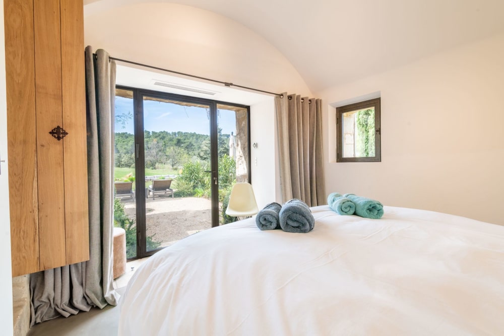 Photographs of Mas des Peintres villa in Provence - Image 32 of 46