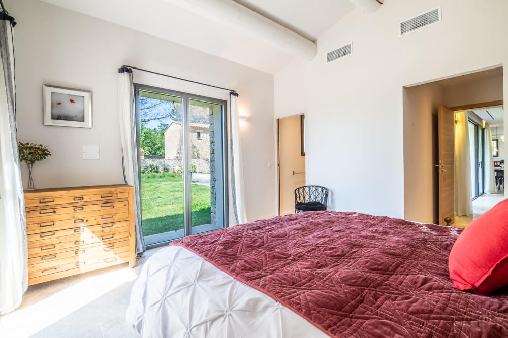 Photographs of La Belle Vie villa in Provence - Image 12 of 33