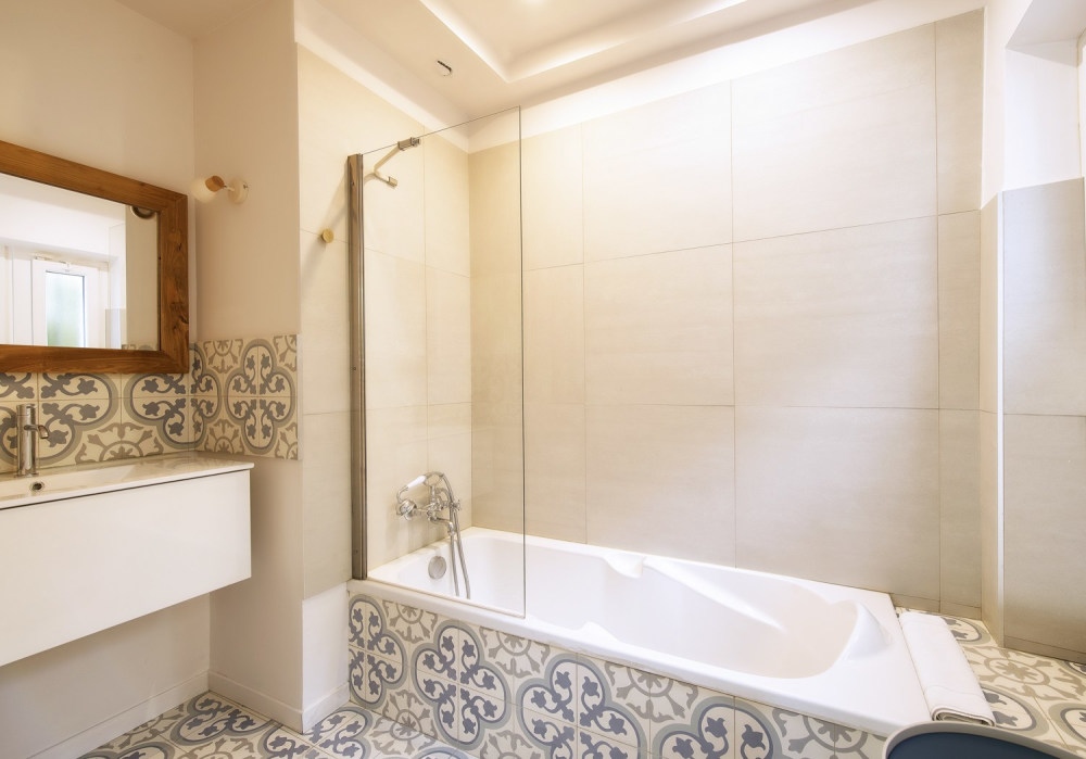 Photographs of Villa Mistral villa in Provence - Image 24 of 33