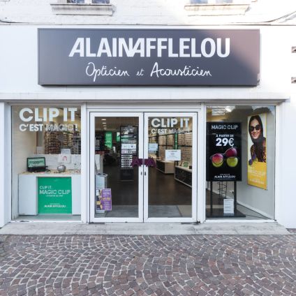 Magasin Opticien 49 rue St-Louis 59610 FOURMIES intérieur