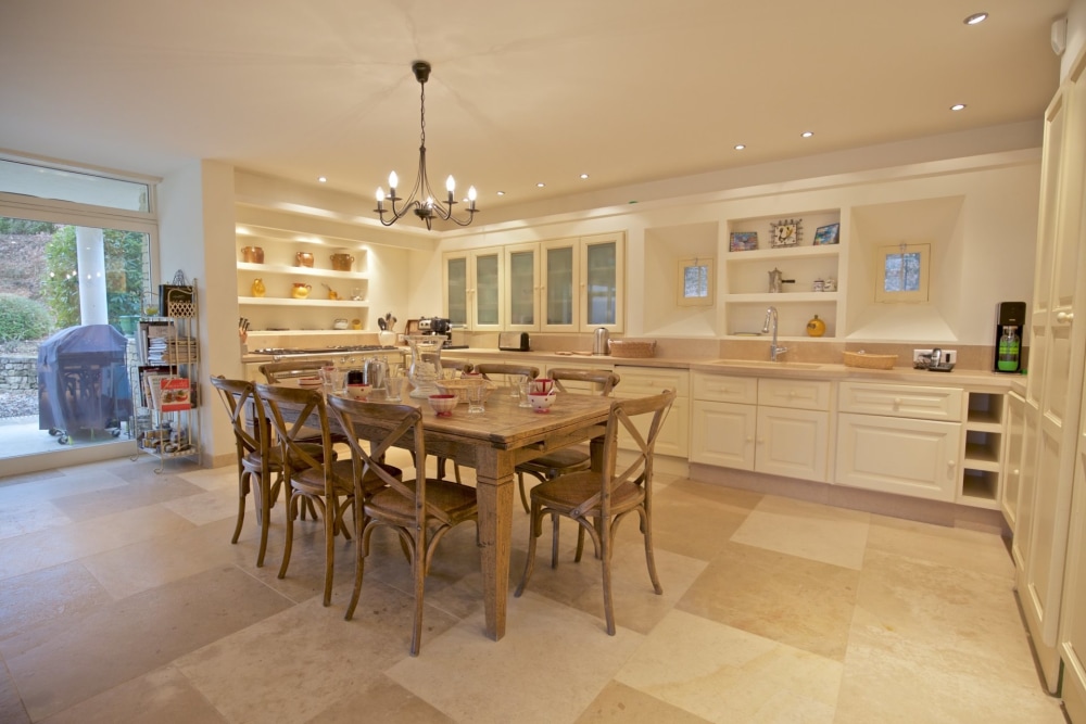 Photographs of A Laise en Provence villa in Provence - Image 10 of 25