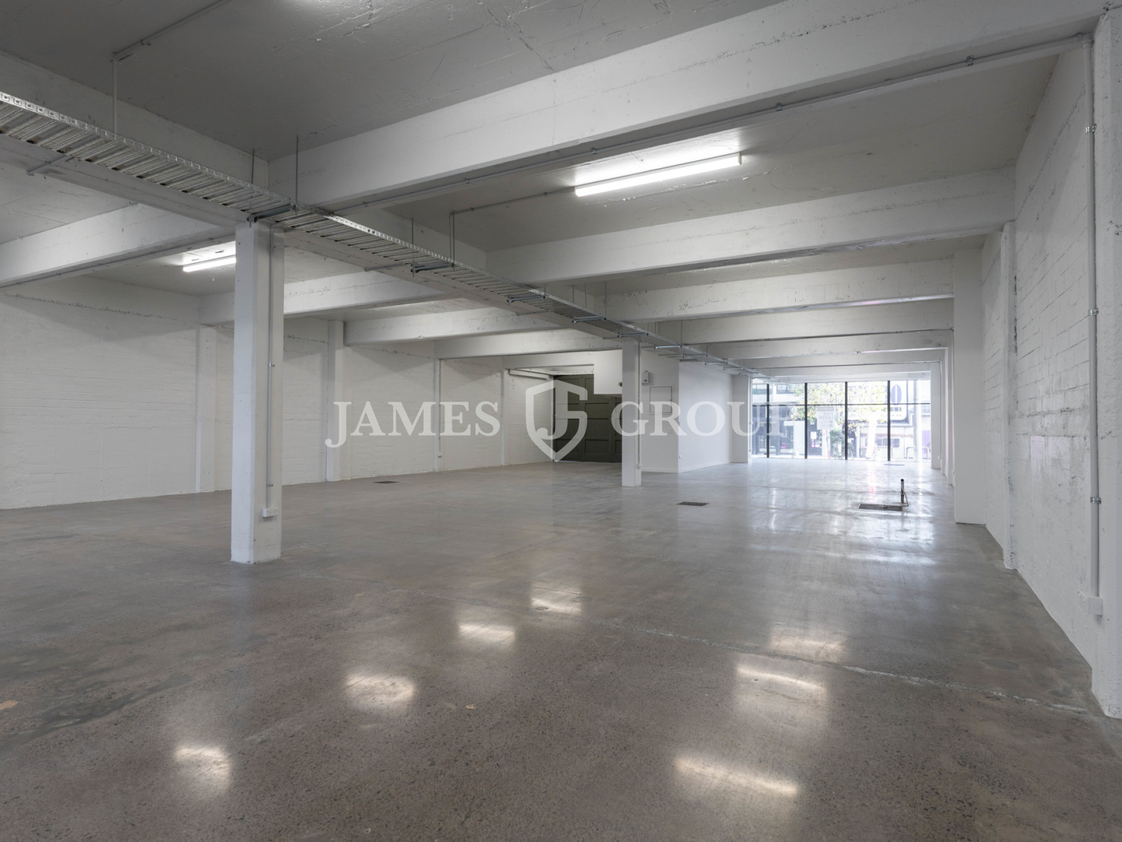 Showroom Excellence – Brand New Refurb
