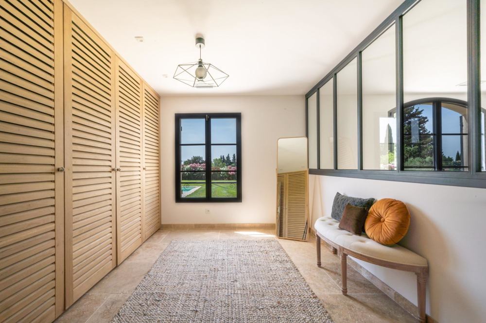 Photographs of Mas des Alizées villa in Provence - Image 22 of 33
