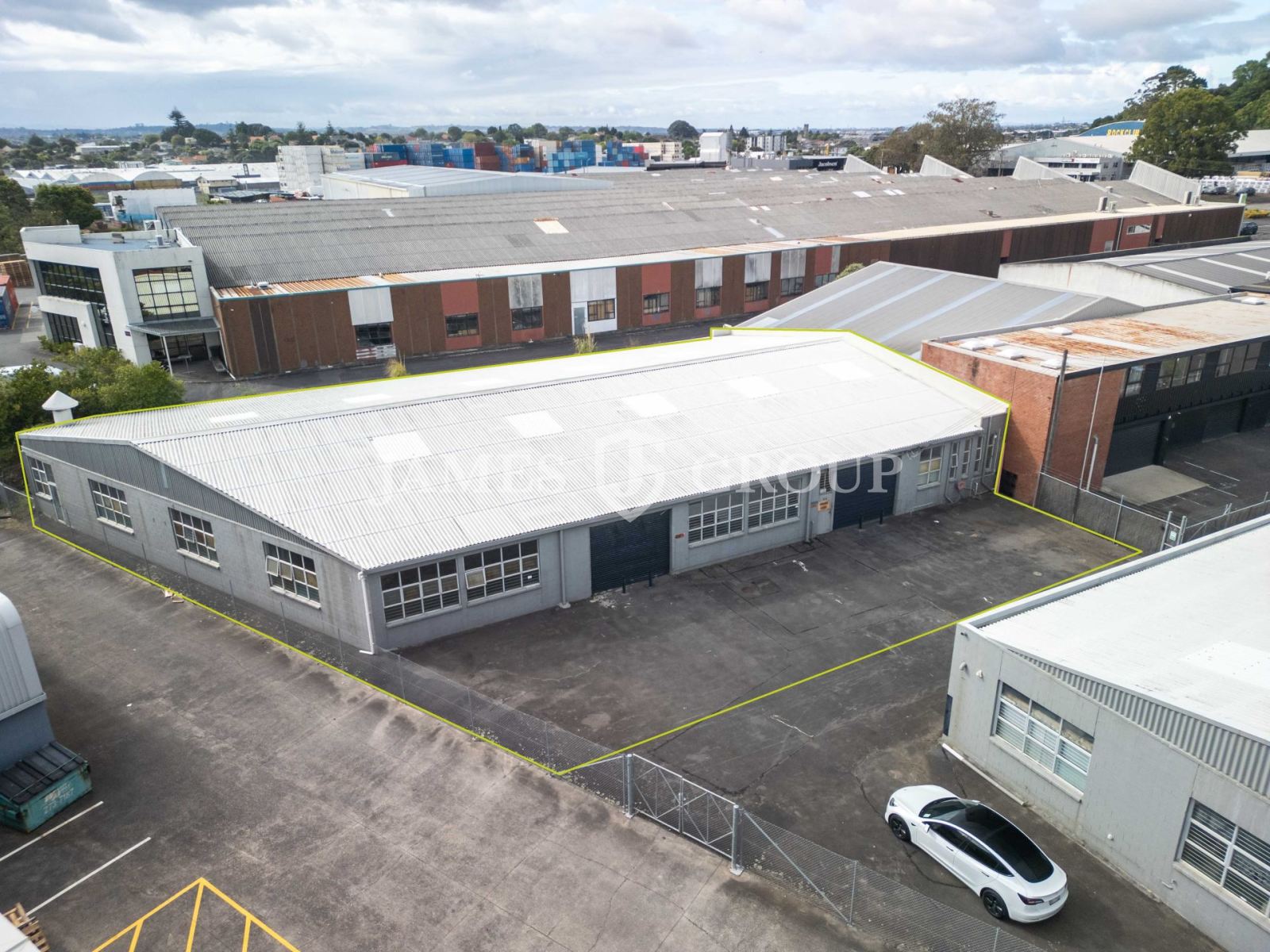 958m² Functional Warehouse + Yard