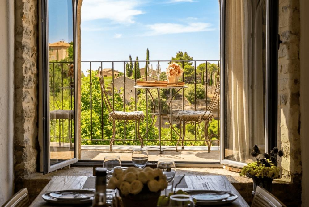 Photographs of New! La Clef de Gordes villa in Provence - Image 2 of 33