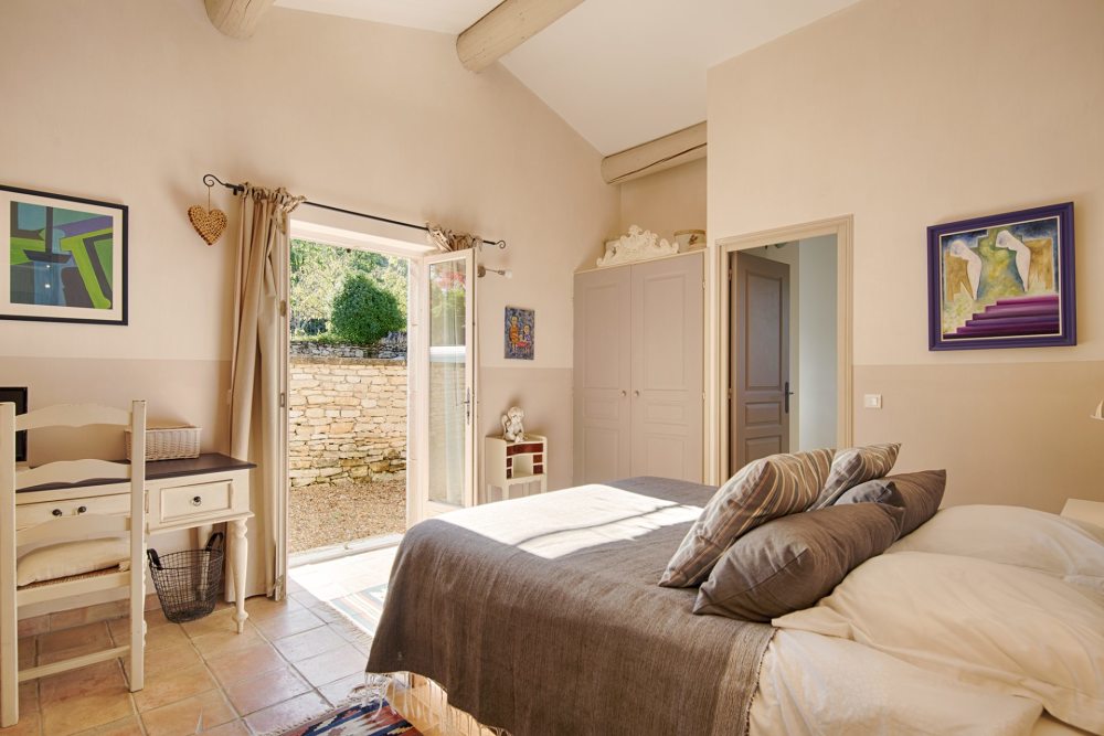 Photographs of Mas de Roquebrune villa in Provence - Image 24 of 32