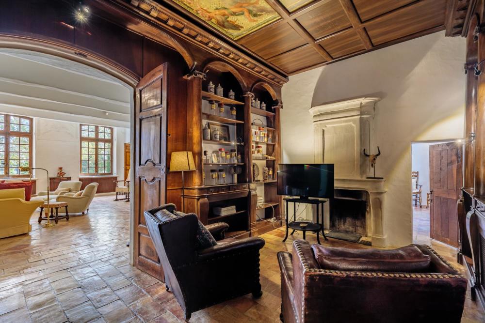 Photographs of Chateau de Sannes villa in Provence - Image 41 of 61