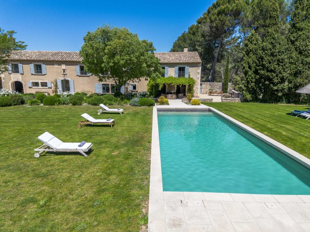 Photographs of Mas de la Clairiere villa in Provence - Image 17 of 48