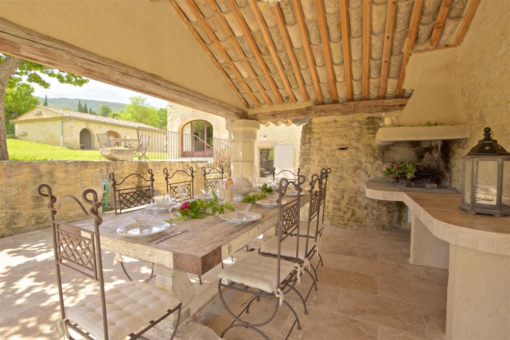 Photographs of Mas des Cerisiers villa in Provence - Image 17 of 34