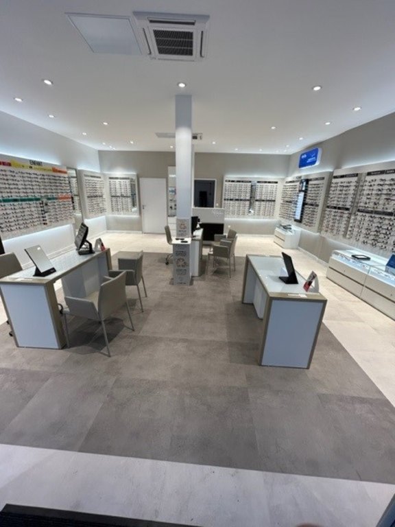 Magasin Opticien 6 rue Gambetta 27500 PONT-AUDEMER intérieur