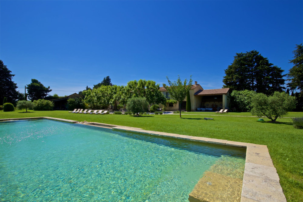 Photographs of Mas de la Galifette villa in Provence - Image 22 of 37